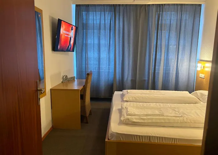 Hotel Overnight *